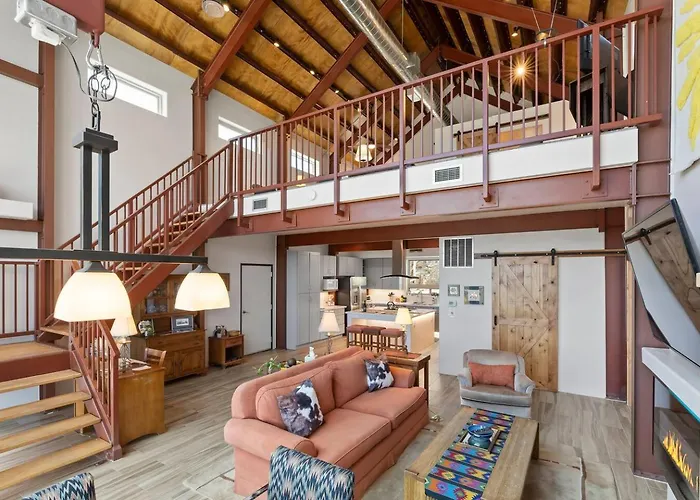 Desert Mountainside A-frame | Stunning Views *