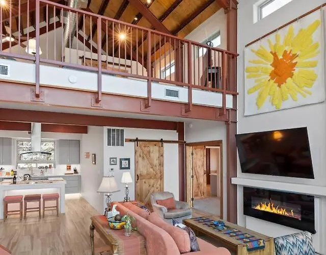 Holiday home Desert Mountainside A-frame | Stunning Views *