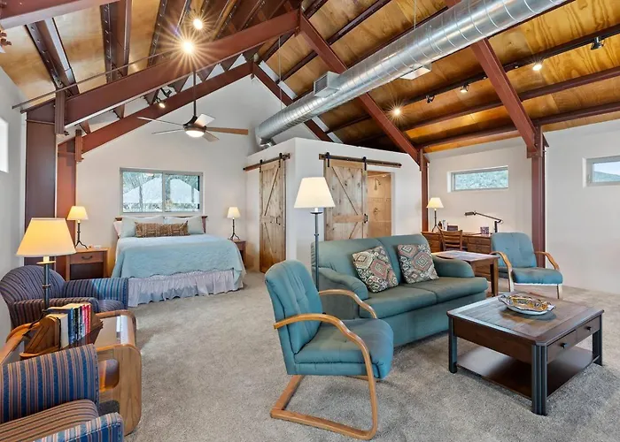 Holiday home Desert Mountainside A-frame | Stunning Views *